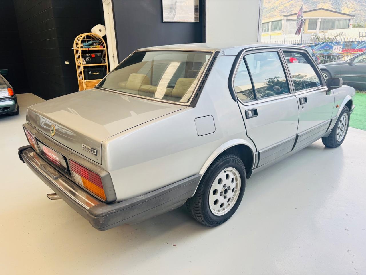 Alfa Romeo Alfetta 2.0