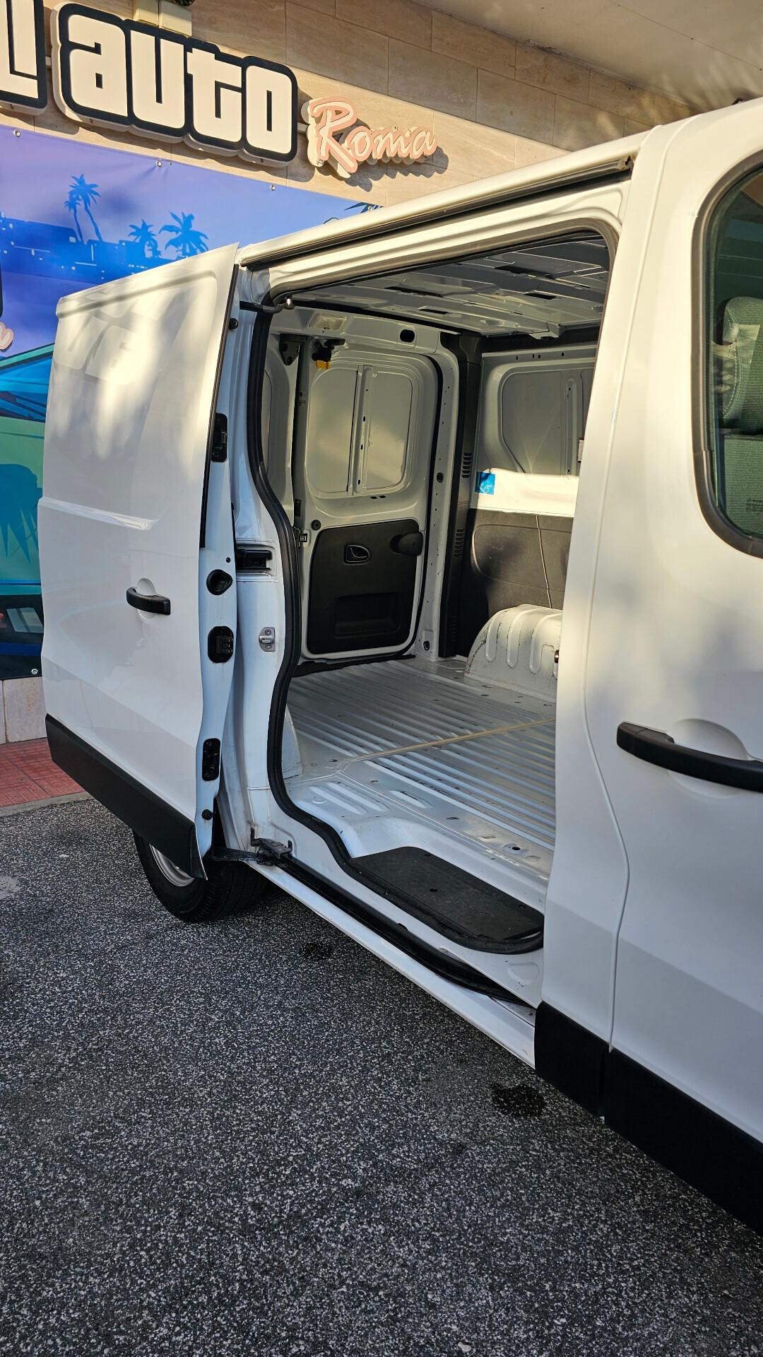 Renault Trafic T29 2.0 dCi 120CV PC-TN KOMFORT L1 H1 UNIPRO TAGL UFF