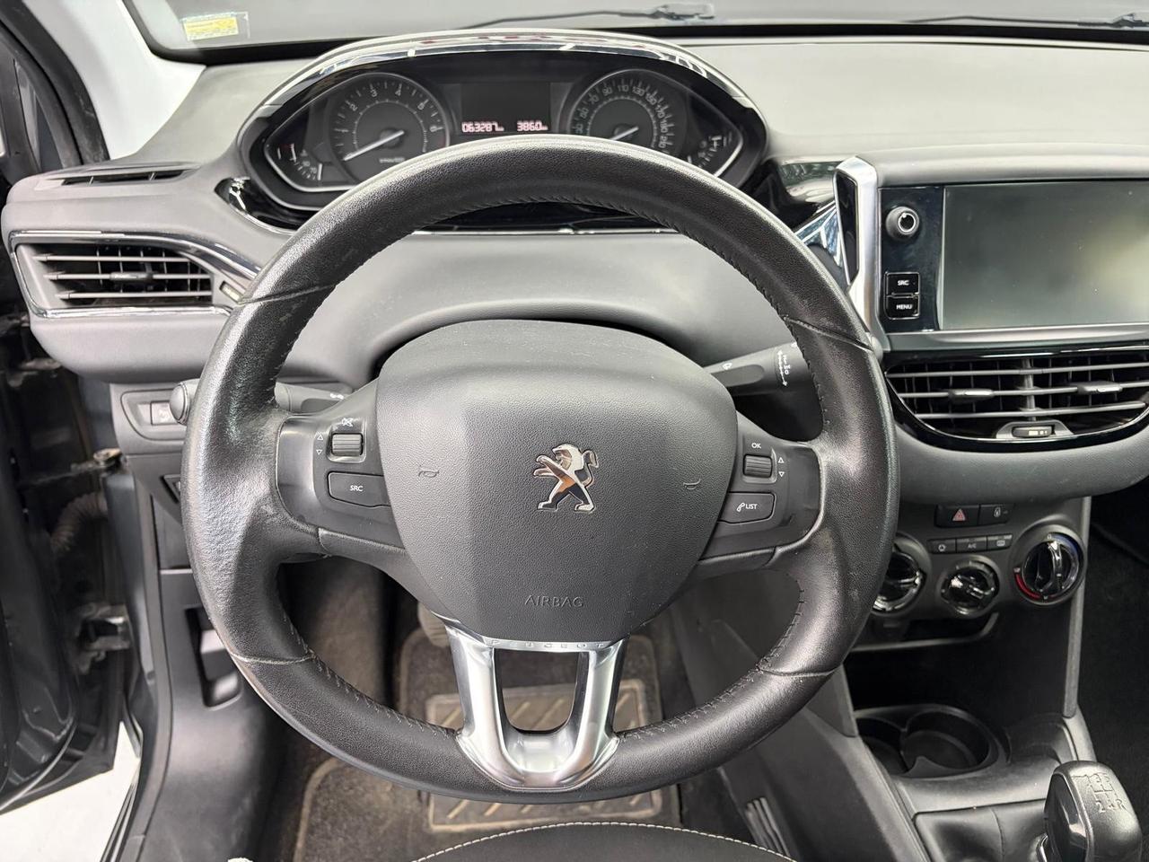 Peugeot 208 PureTech 82 5 porte Allure