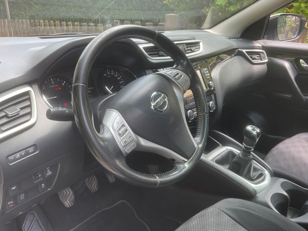 NISSAN QASHQAI 4WD 1.6 DCI TEKNA - GANCIO TRAINO