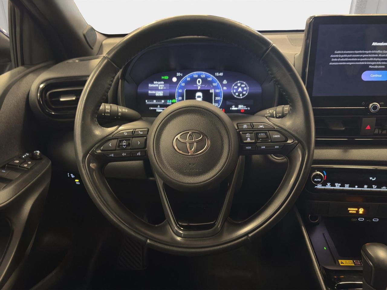 Toyota Yaris 1.5h Lounge