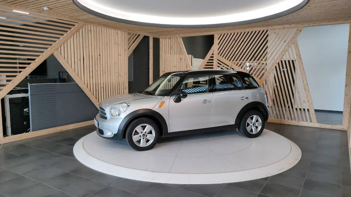 Mini Countryman 2.0 Cooper D Business auto E6