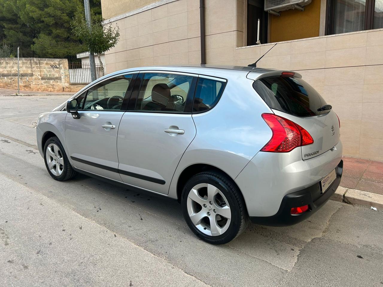 Peugeot 3008 1.6 HDi 110CV Business