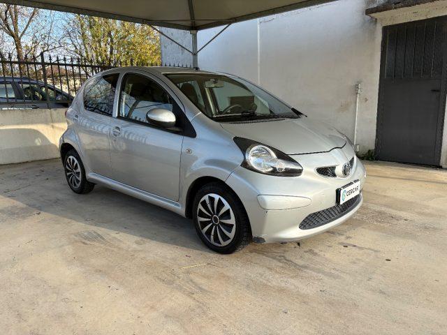 TOYOTA Aygo 1.0 12V VVT-i 5 porte OK NEOPATENTATI 5 PORTE