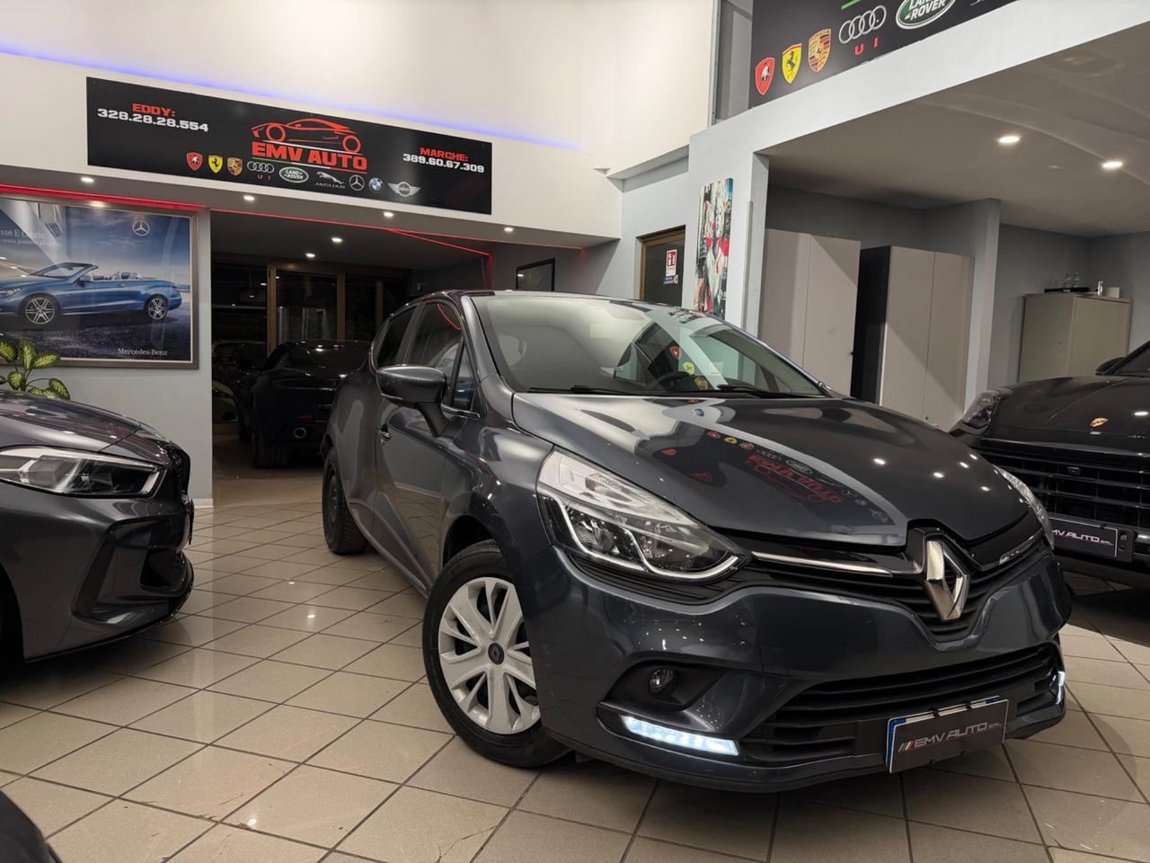 RENAULT Clio 1.2 75CV 5 porte Life ok neopatentati