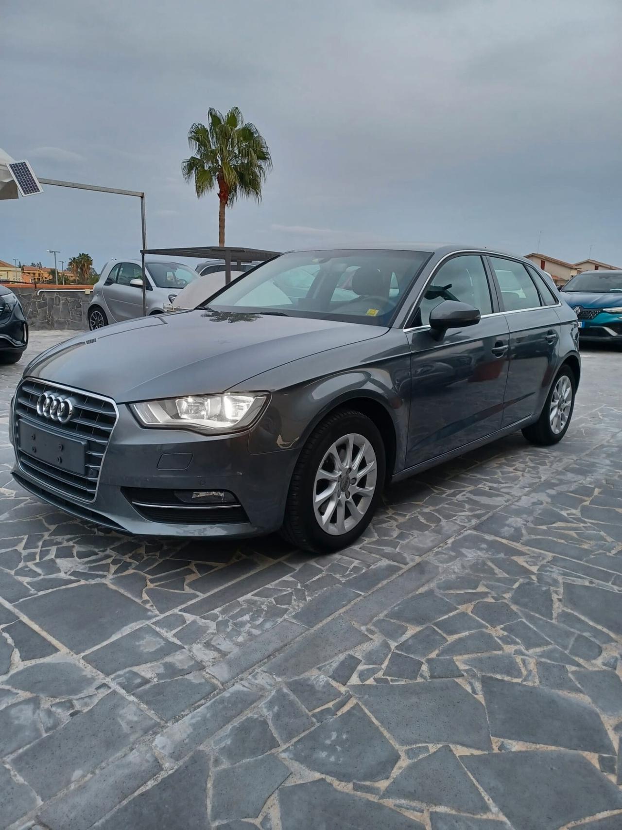 Audi A3 SPB 2.0 TDI 150 CV clean diesel S tronic Ambition