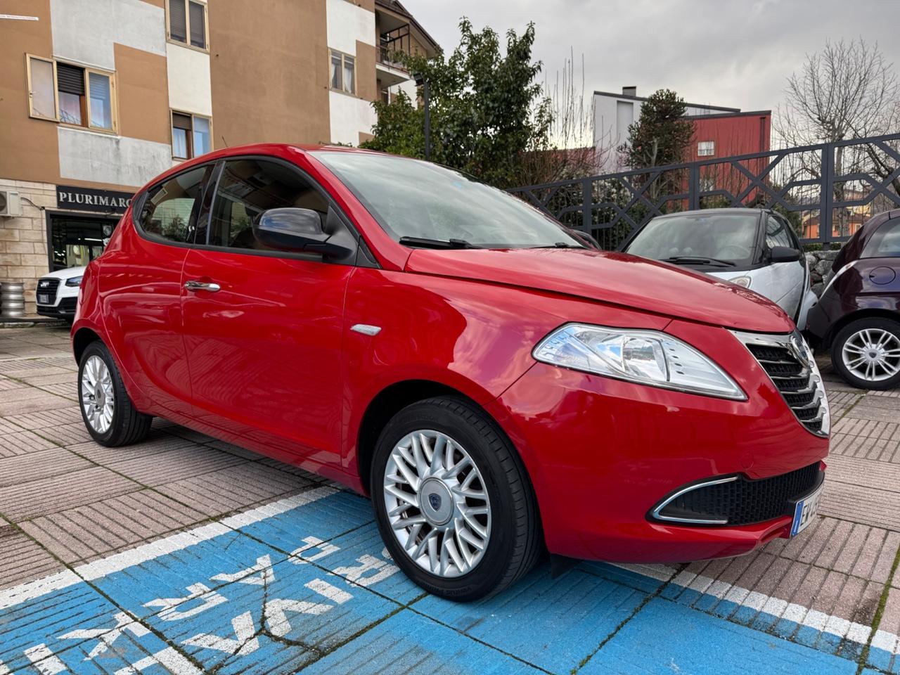 Lancia Ypsilon 1.2 69 CV 5 porte S&S Platinum