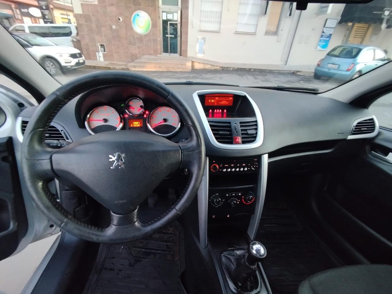 Peugeot 207 1.4 HDi 70CV 5p.