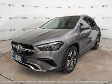 Mercedes-Benz GLA 180 D SPORT AUTOMATIC ''NEOPATENTATI''