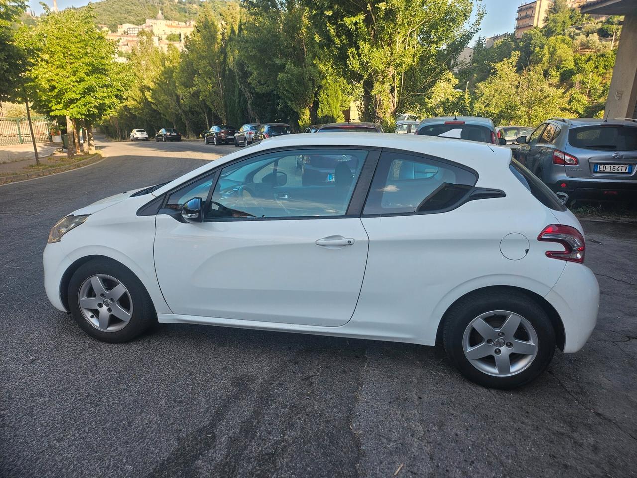 Peugeot 208 1.4 HDi 68 CV 3 porte Allure 2012