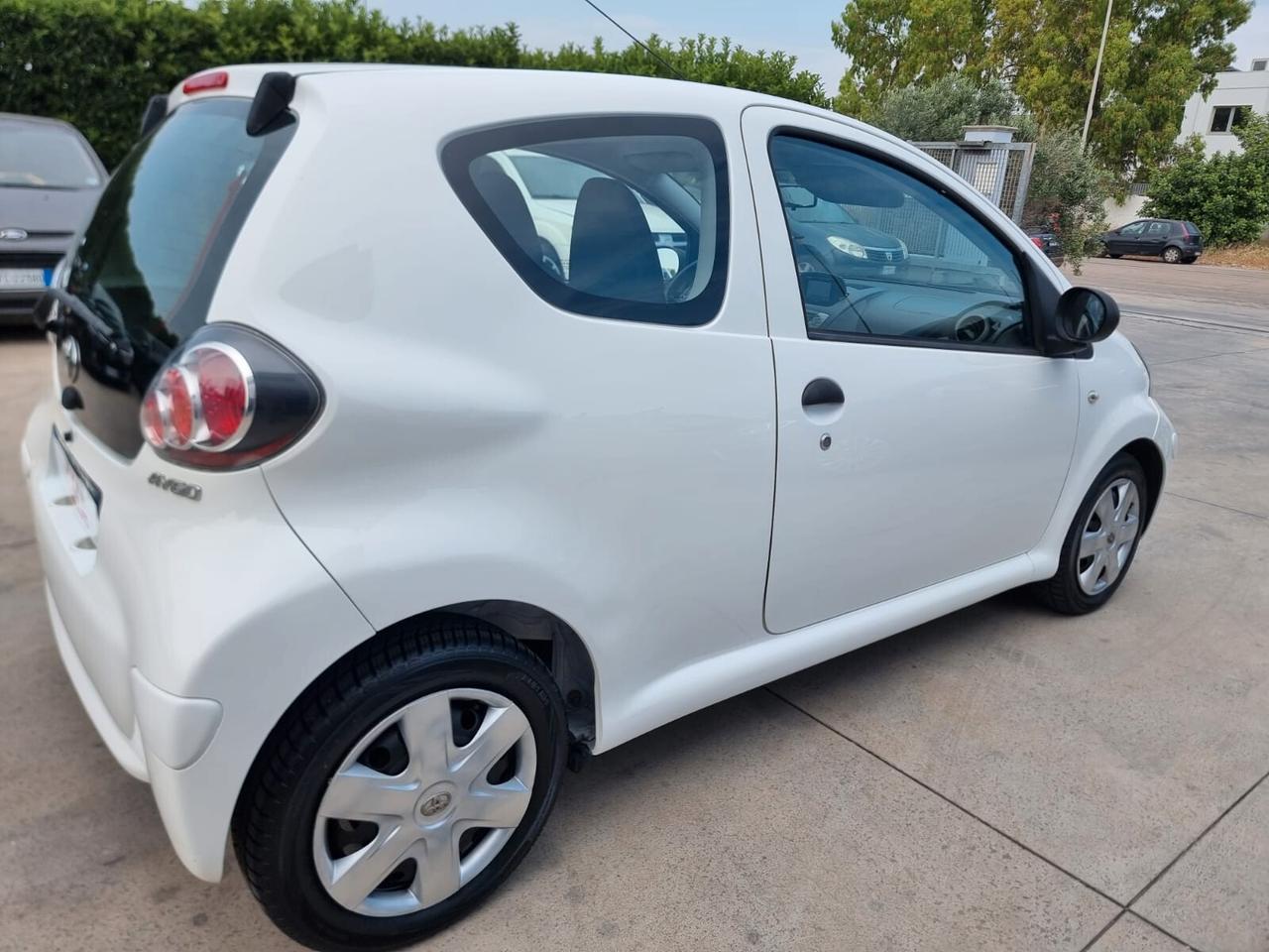 Toyota Aygo 1.0 12V VVT-i 3 porte Now
