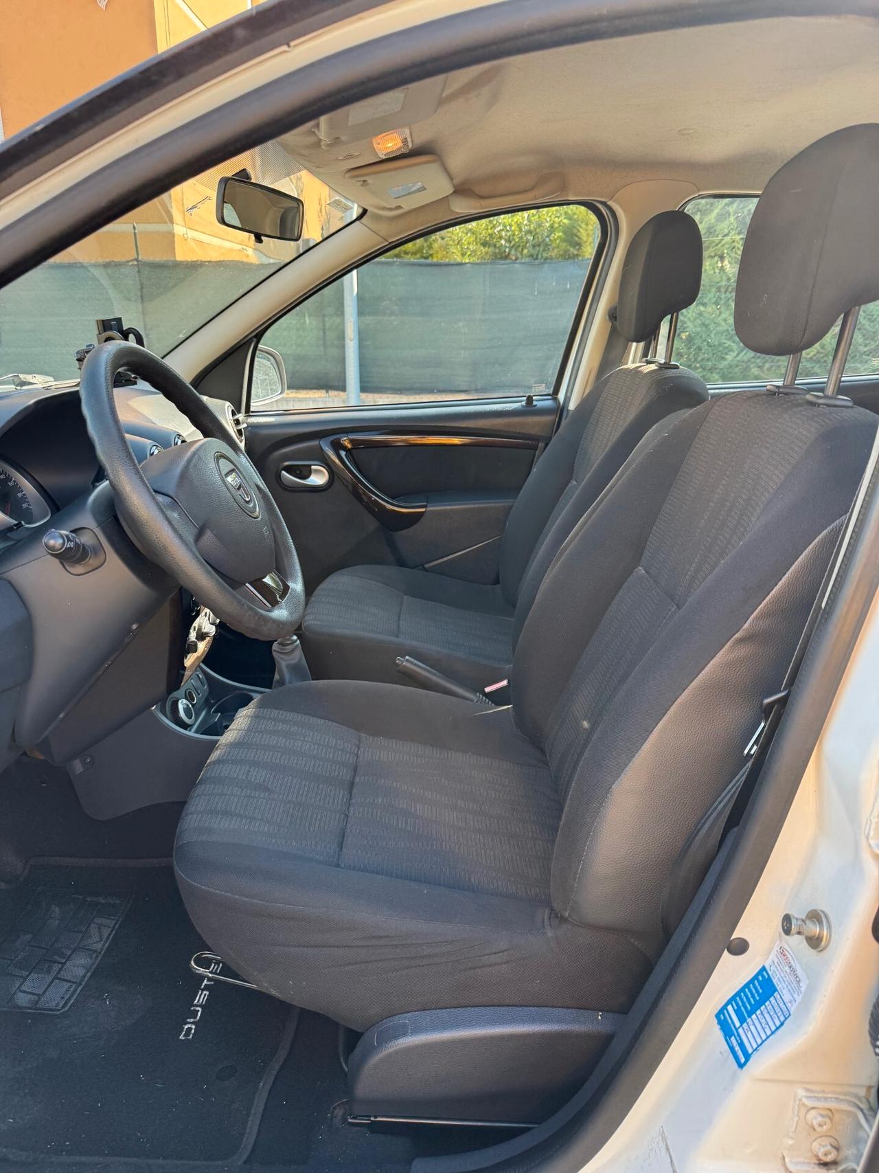 Dacia Duster 1.5 dci 4x4 - 12 MESI DI GARANZIA -