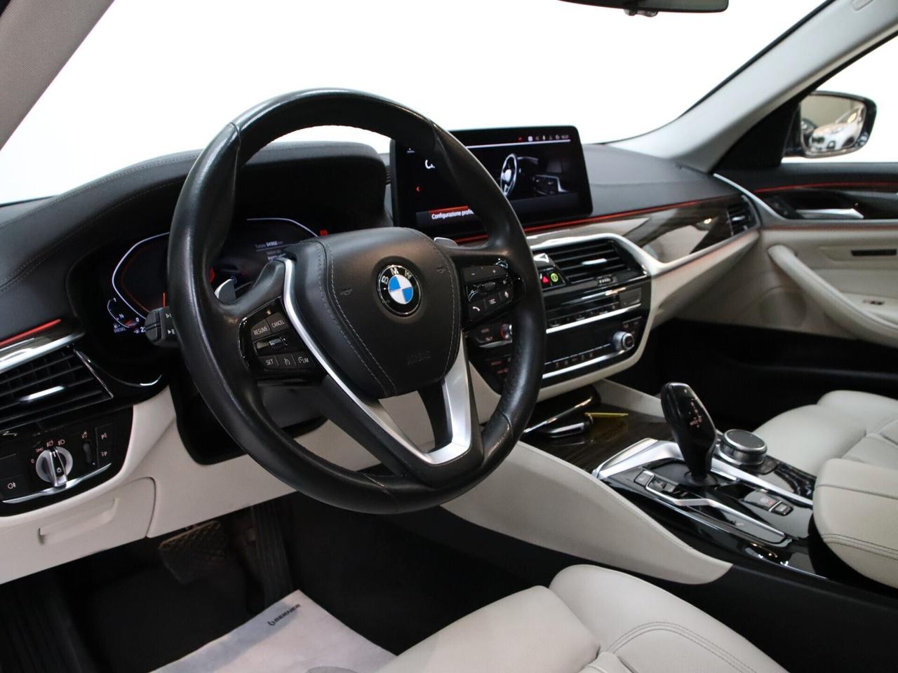 BMW 530d Serie 5 Touring Luxury mhev 48V auto IVA ESPOSTA