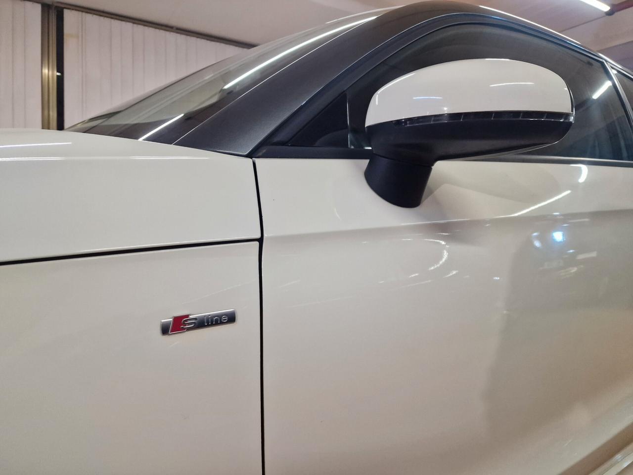 Audi A1 1.4 TFSI S tronic Ambition sline ok neopatentatiAudi A1 1.4 TFSI S tronic Ambition sline ok neopatentati