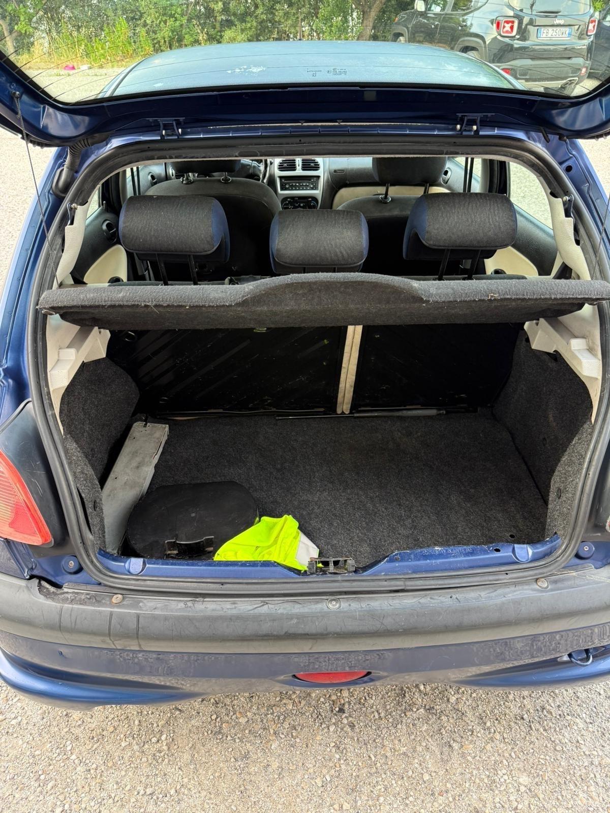 Peugeot 206 1.1 -NEOPATENTATI