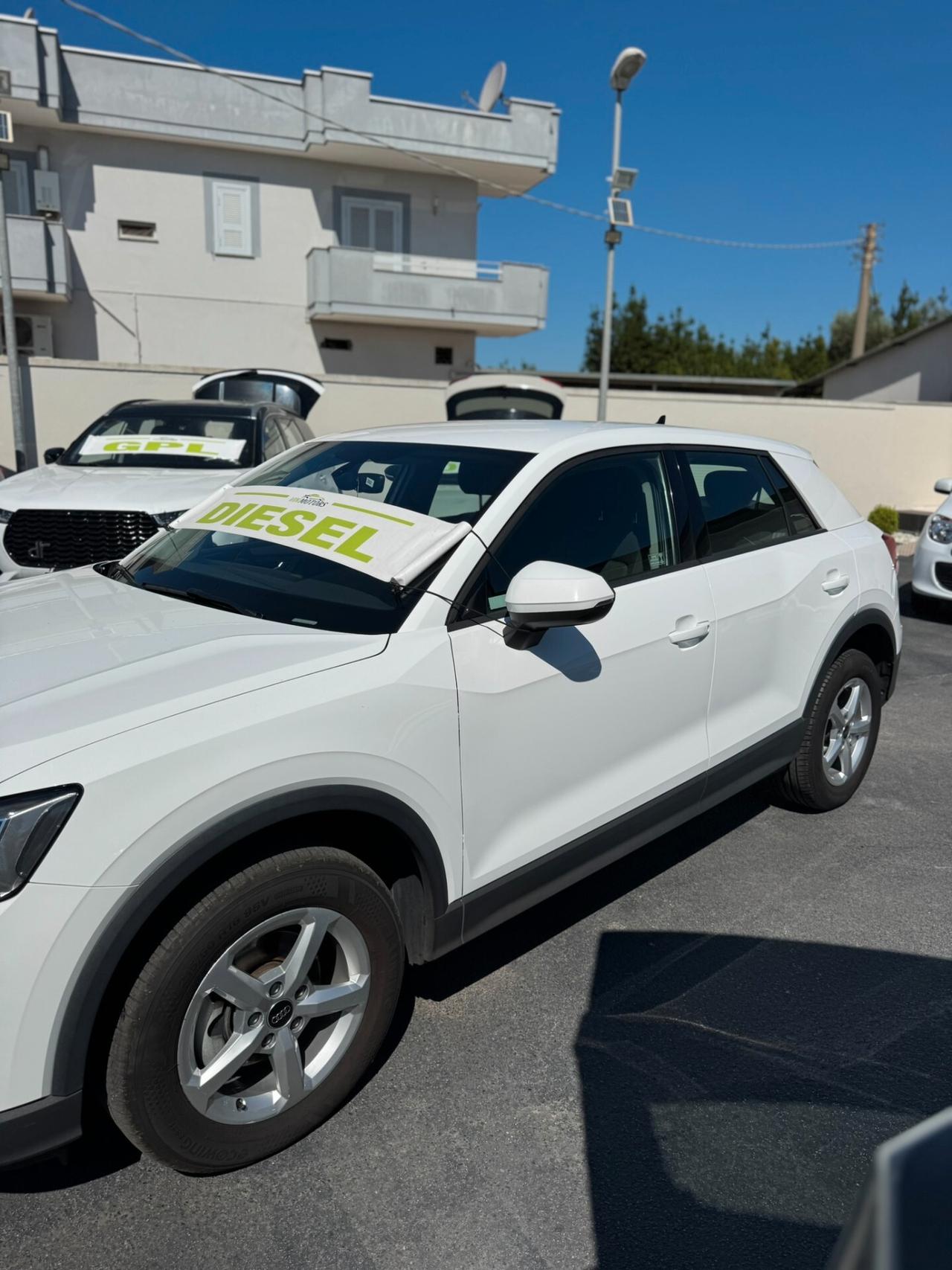 Audi Q2 30 TDI S tronic Business 04/2023