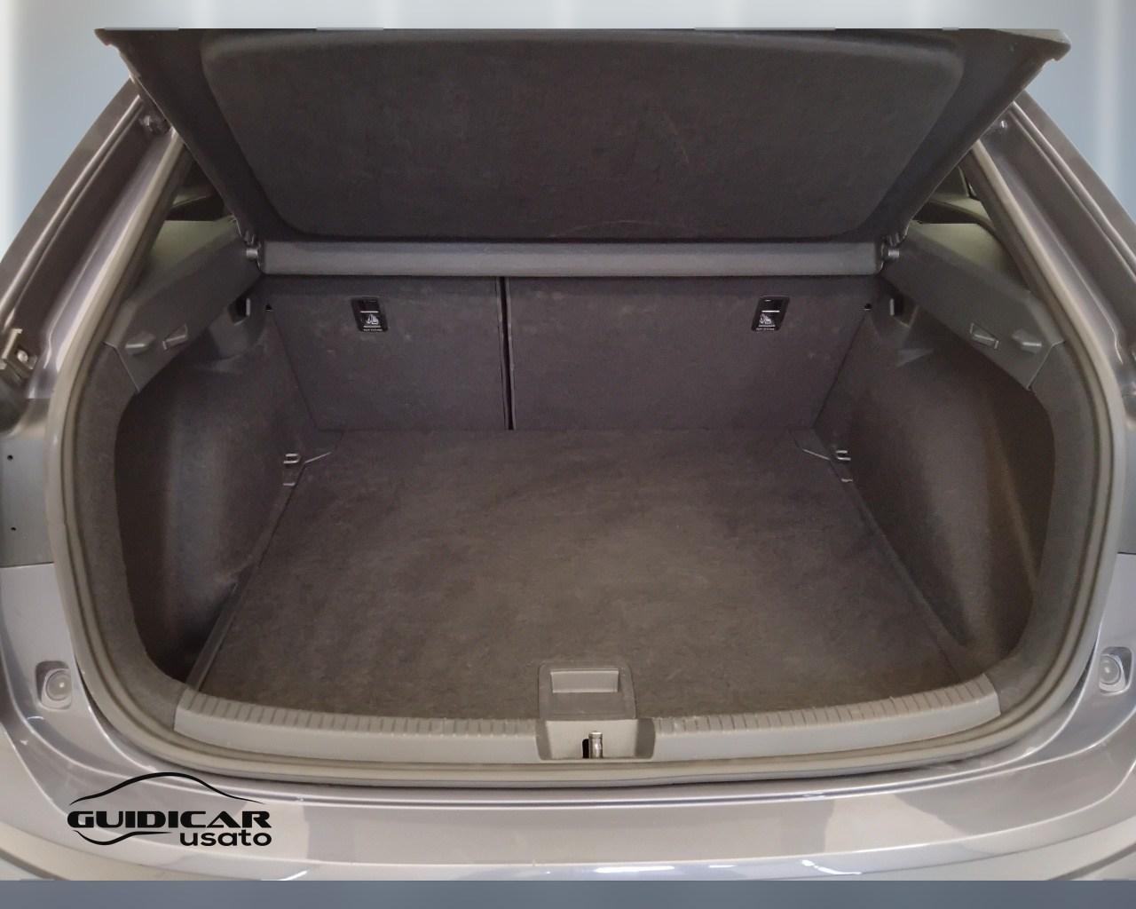 VOLKSWAGEN Taigo - Taigo 1.0 tsi R-Line 115cv dsg