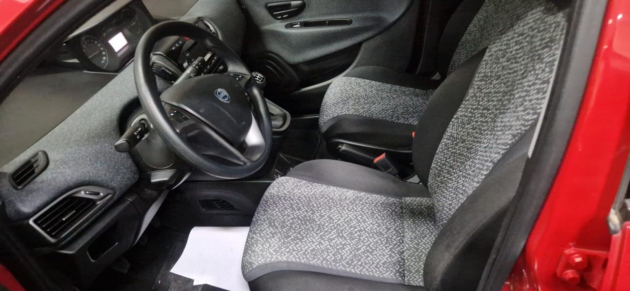 Lancia Ypsilon 1.2 69 CV 5 porte GPL Ecochic Elefantino Blu