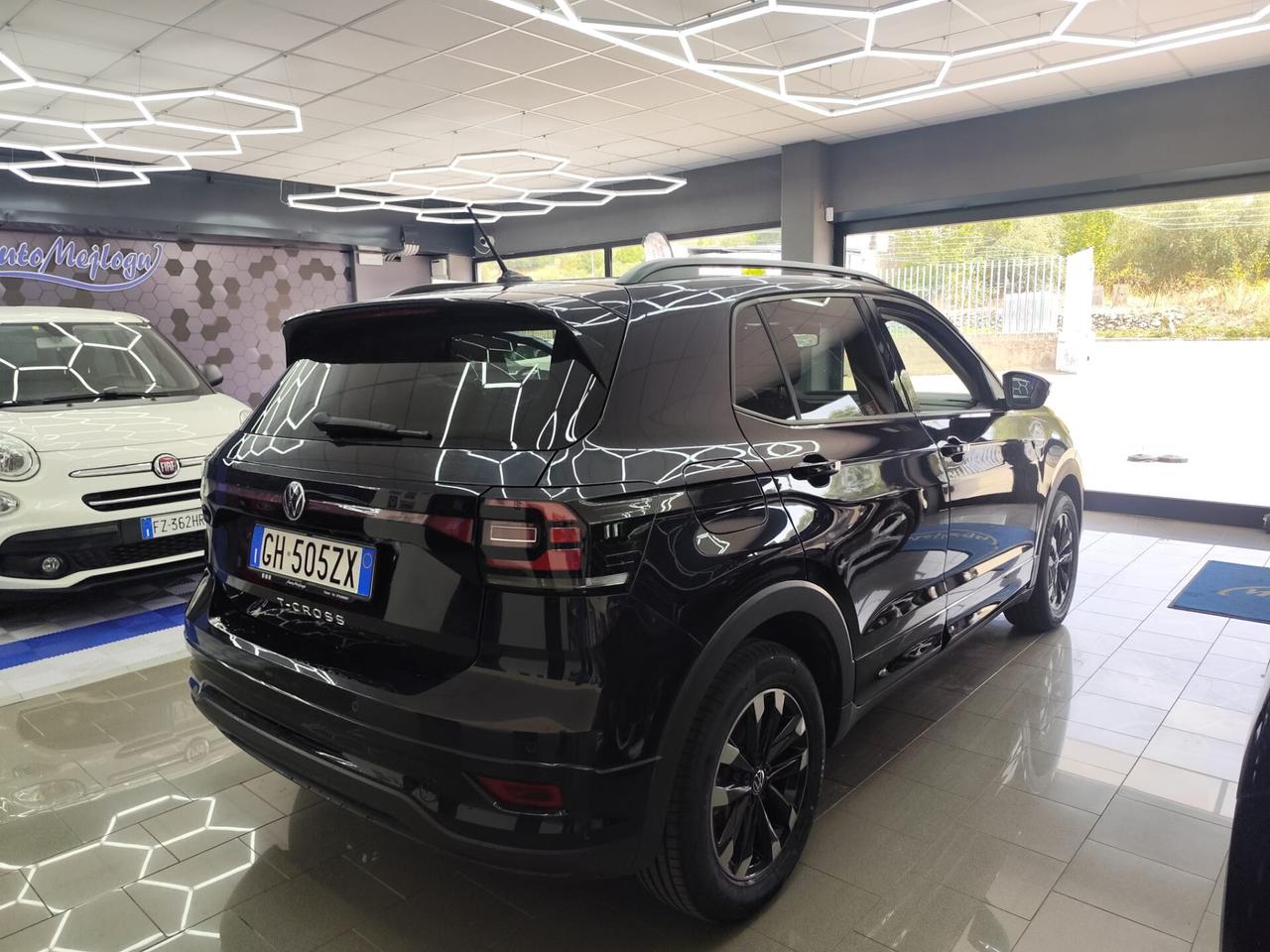 Volkswagen T-Cross 1.0 TSI 110 CV DSG Sport