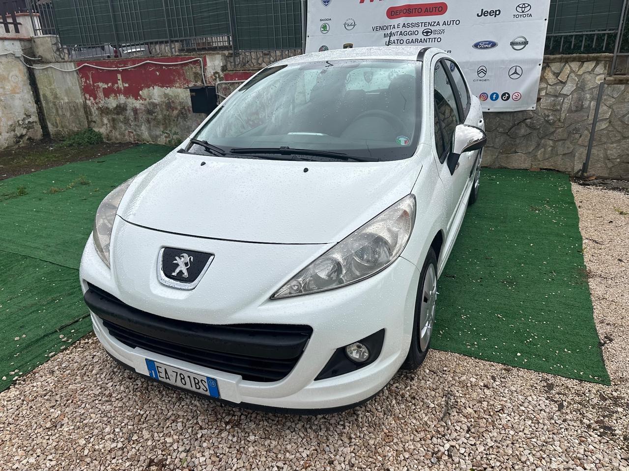 Peugeot 207 1.4 8V 75CV 5p. GPL 2010