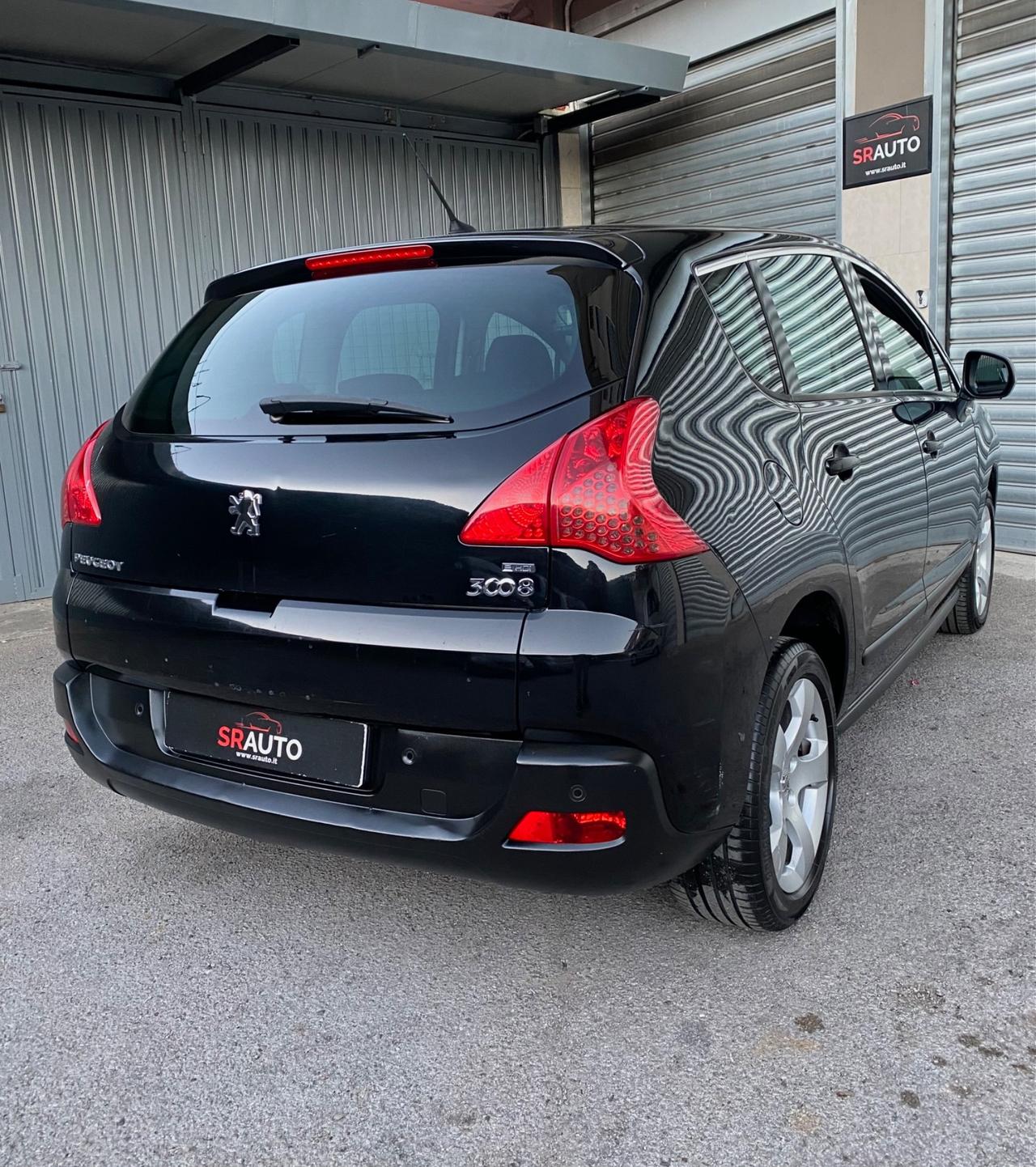 Peugeot 3008 1.6 e-HDi 112cv AUTOMATICA “Allure”