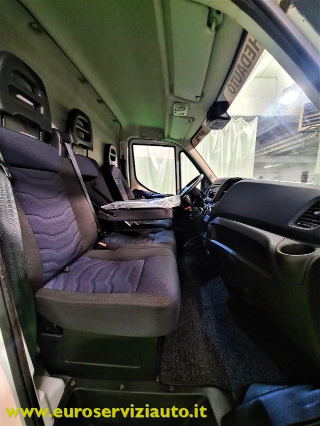 IVECO Daily Daily 2.3 disel HKa 35 S V Randstand 3520 L