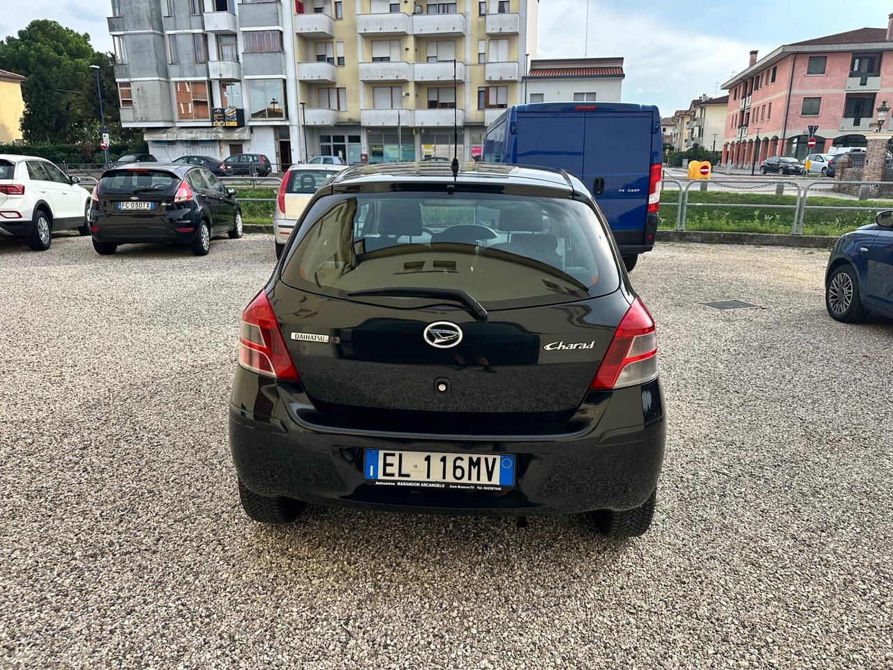Toyota Yaris 1.3 5 porte (Dayhatsu Charade)