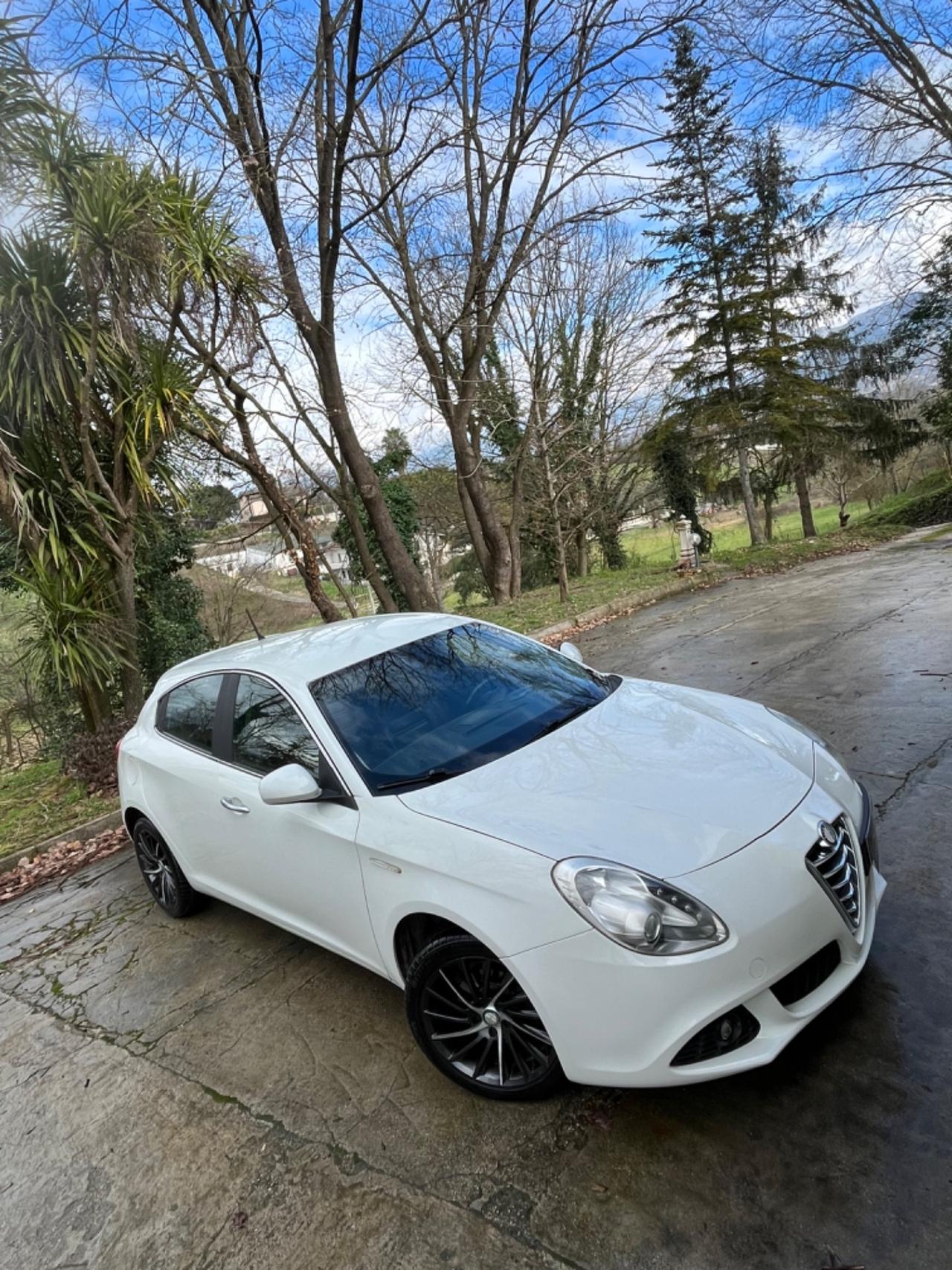 Alfa Romeo Giulietta 1.6 JTDm-2 105 CV Distinctive