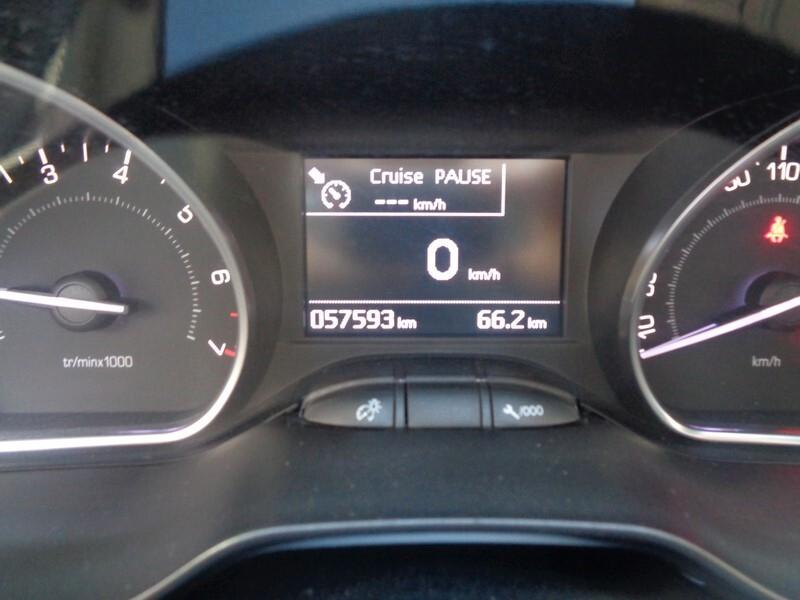 Peugeot 208 PureTech 82 5 porte Allure