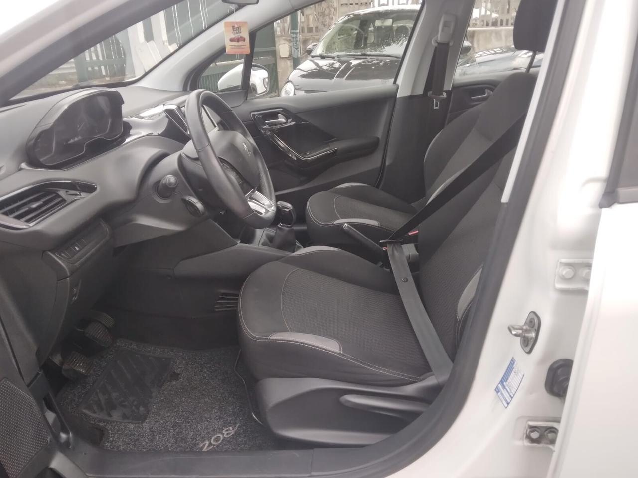 Peugeot 208 1.2 benzina Allure 2015