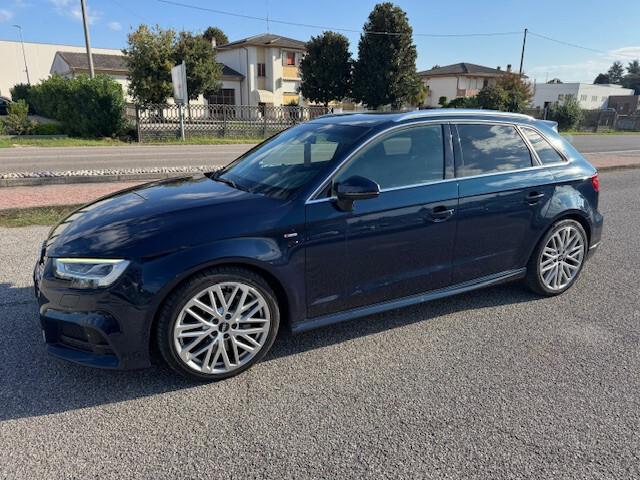 Audi A3 SPB 2.0 TDI S tronic S-LINE INTERNO /ESTERNO