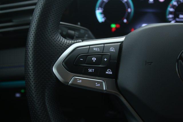 VOLKSWAGEN Tiguan 2.0 TDI 150 CV DSG R-Line IQ.light LED performance