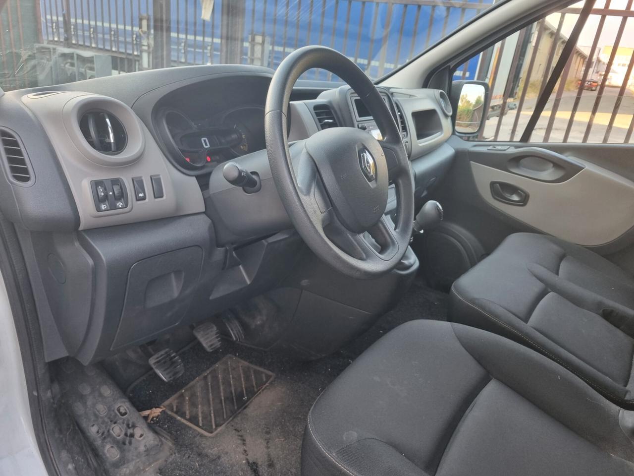 Renault Trafic T27 1.6 dCi 115CV PC-TN Furgon