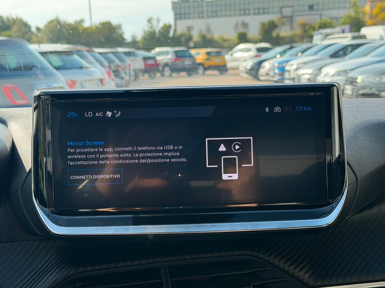 Peugeot 2008 Hybrid 145 e-DCS6 Style