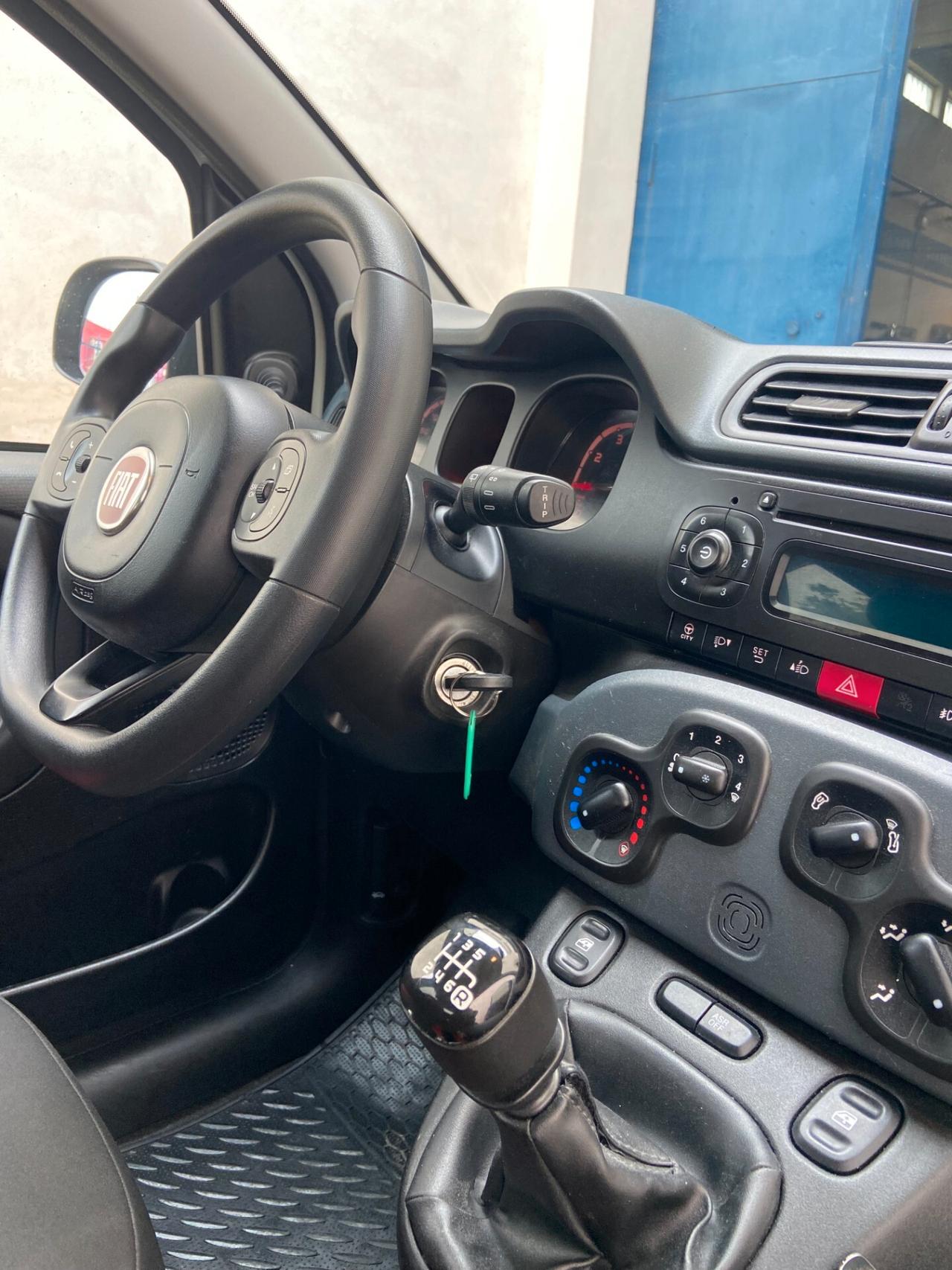 Fiat Panda 1.0 Hybrid benzina