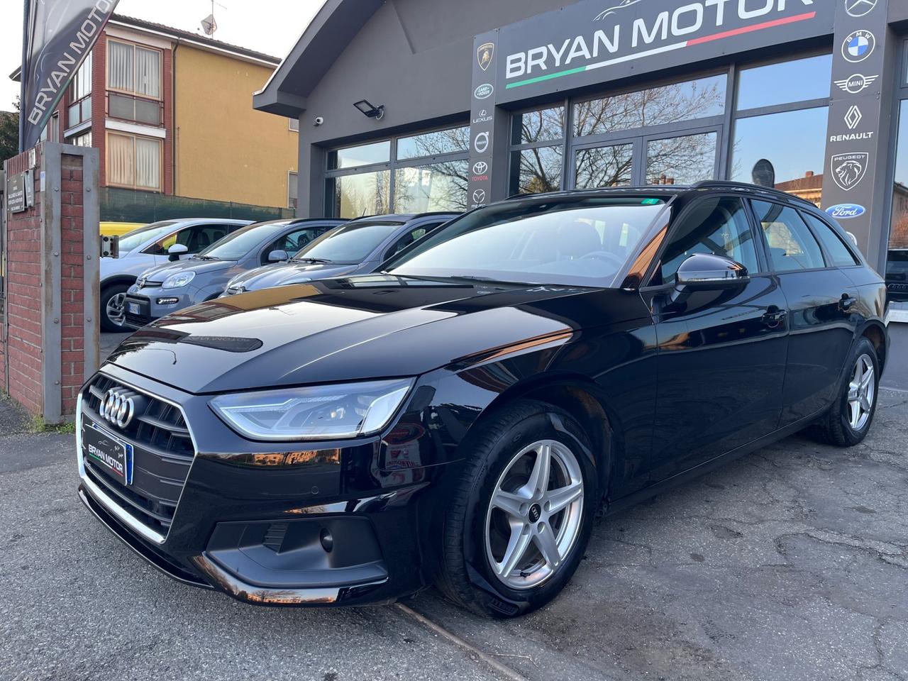 Audi A4 Avant 30 TDI/136 CV S tronic Business Advanced