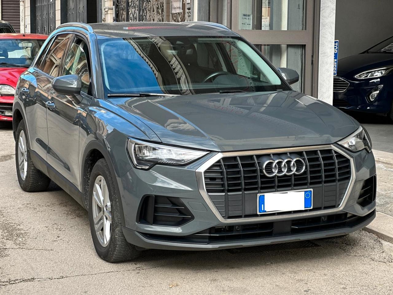 Audi Q3 2.0 TDI S tronic Advanced *FULL*