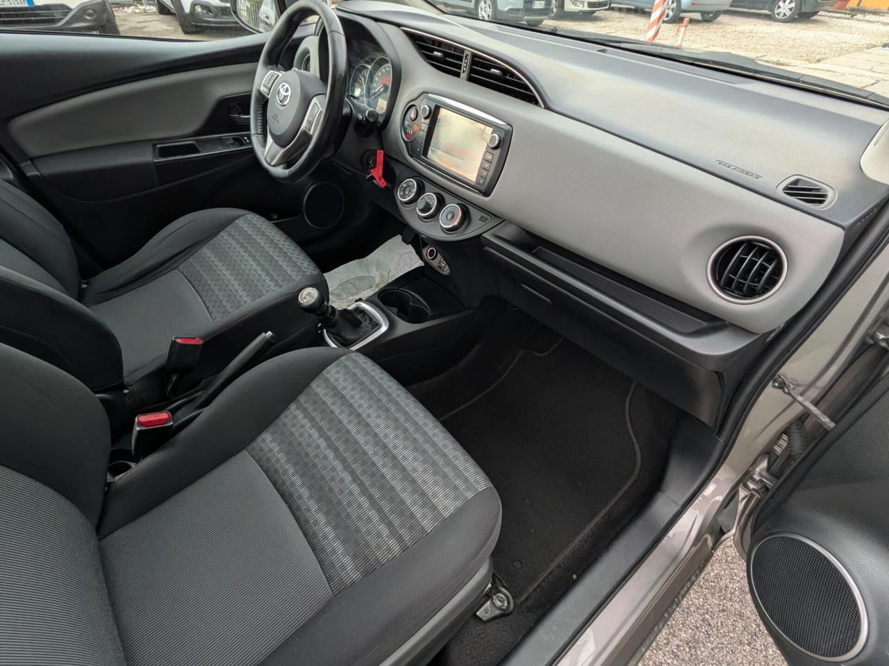 Toyota Yaris 1.0 5 porte Active