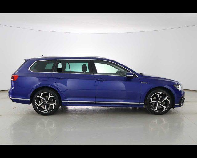 VOLKSWAGEN Passat Variant 2.0 TDI SCR EVO DSG Executive