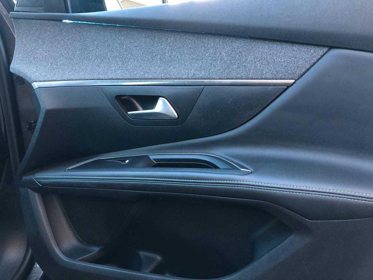 Peugeot 5008 BlueHDi 130 S&S EAT8 Allure