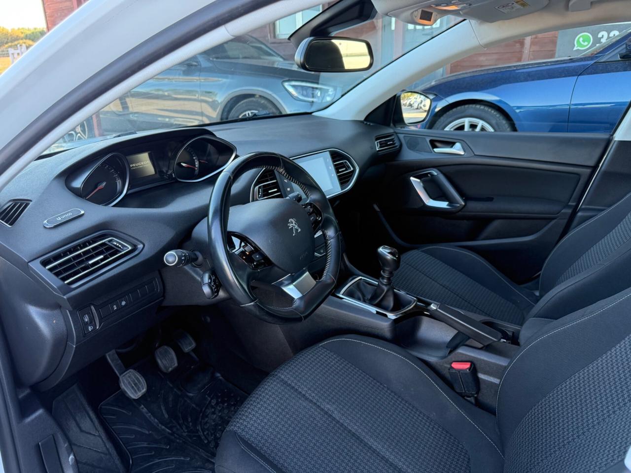 Peugeot 308 BlueHDi 130 S&S Allure