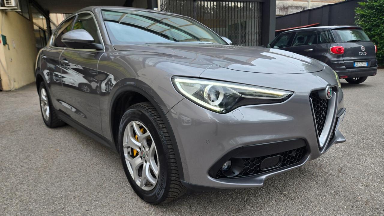 Alfa Romeo Stelvio 2.2 Turbodiesel 210 CV AT8 Q4 Executive