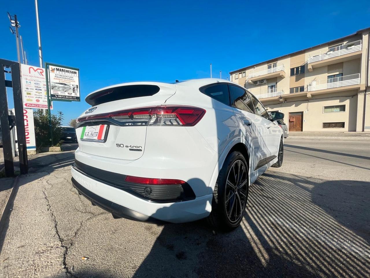 Audi Q4 50 e-tron quattro S line edition