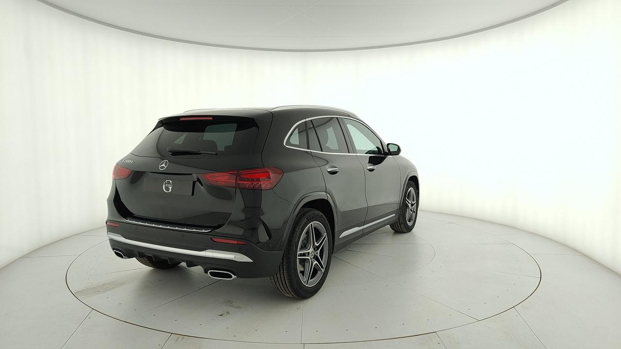 Mercedes-Benz GLA 200 d automatic