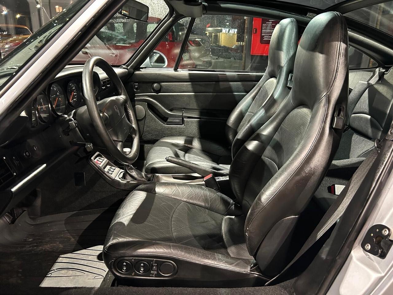 Porsche 911 Carrera Targa