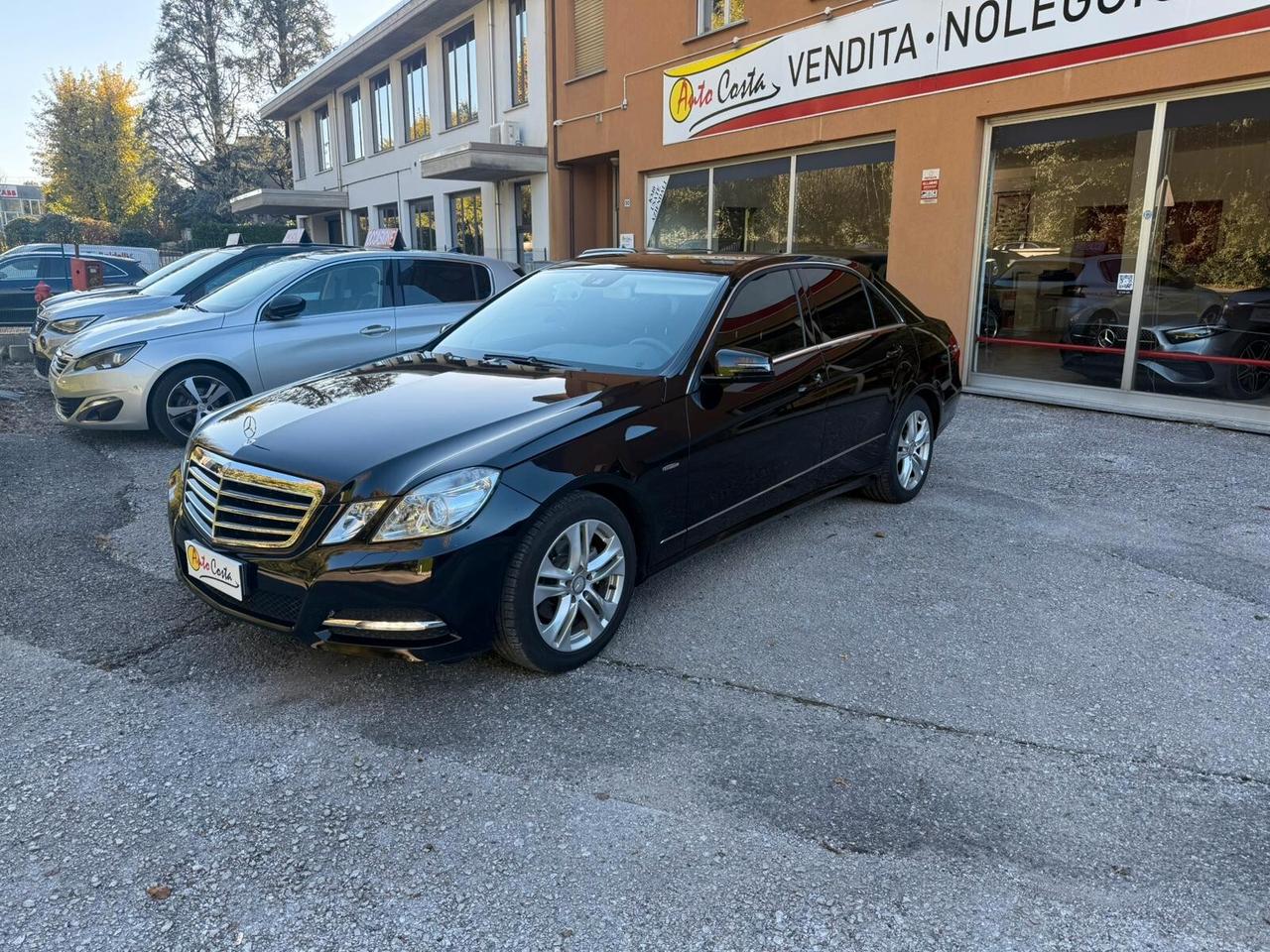 Mercedes-benz E 220 CDI BlueEFFICIENCY Avantgarde