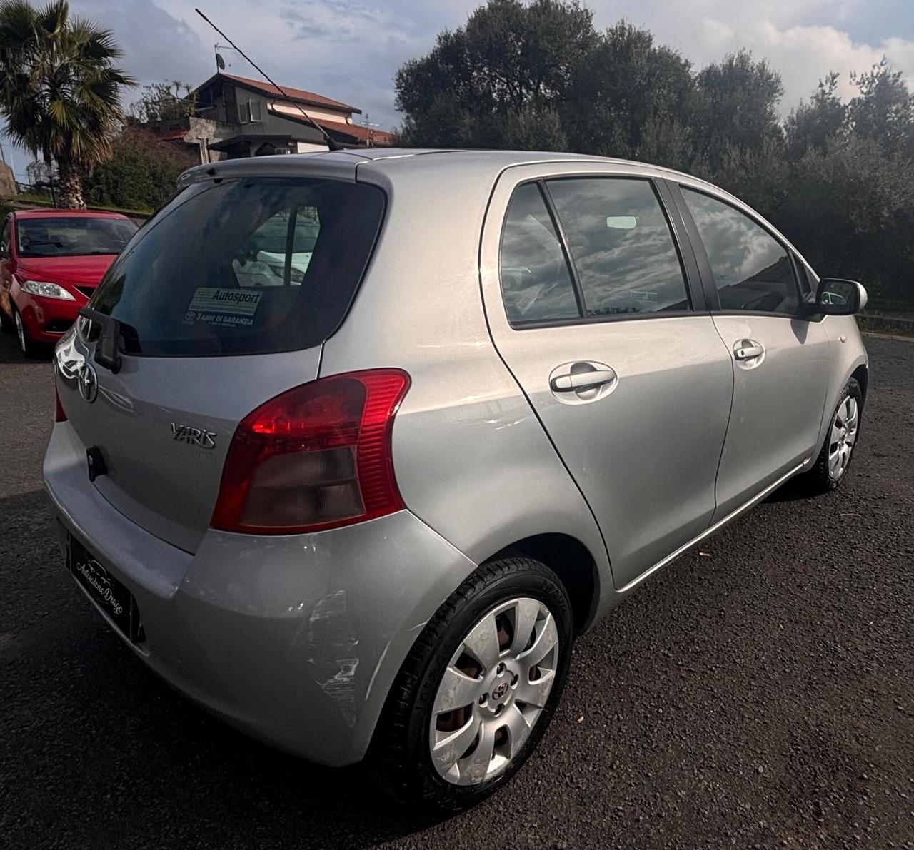 Toyota Yaris 1.3 5 porte