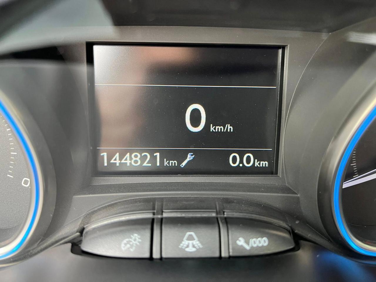 Peugeot 2008 1.6 BlueHDi 100CV Allure