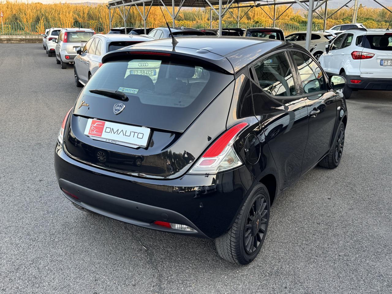 Lancia Ypsilon 1.2 69 CV 5 porte Platinum