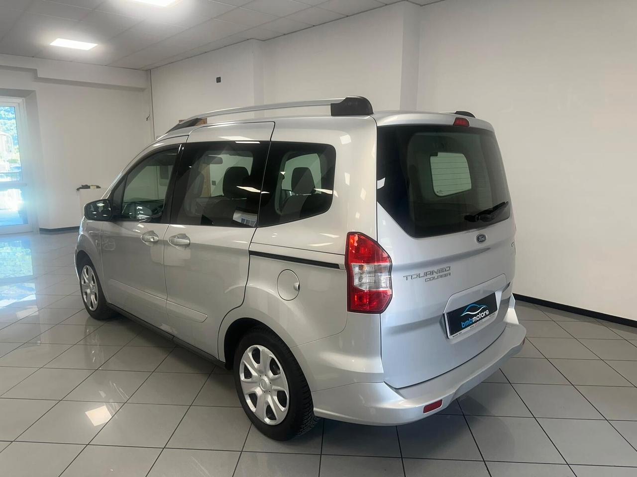 Ford Tourneo Courier 1.0 EcoBoost 100 CV Titanium